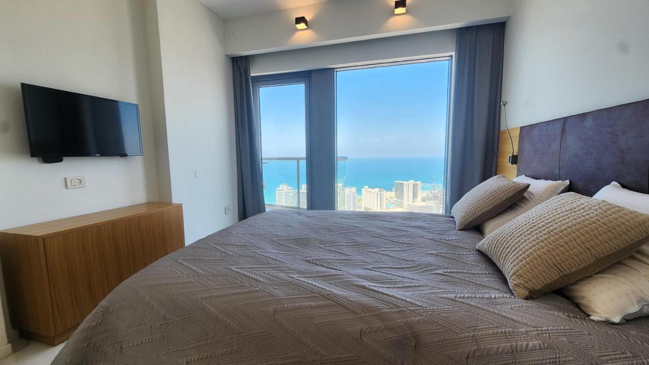 Modern 2br Amazing Sea View W/parking By Holyguest Tel Aviv