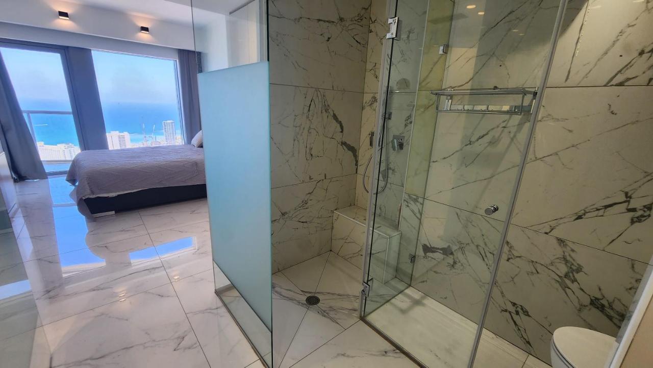 Modern 2br Amazing Sea View W/parking By Holyguest