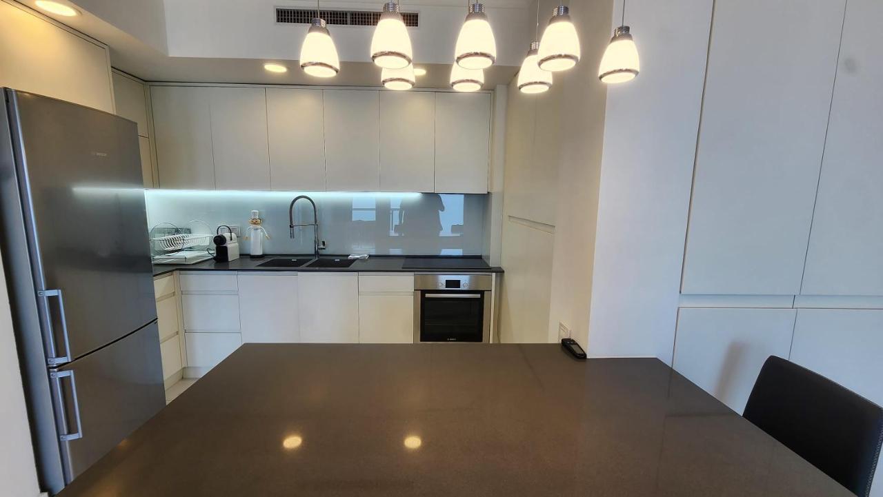Modern 2br Amazing Sea View W/parking By Holyguest Apartment *